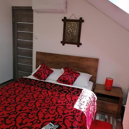 Rasnov Retreat酒店 外观 照片