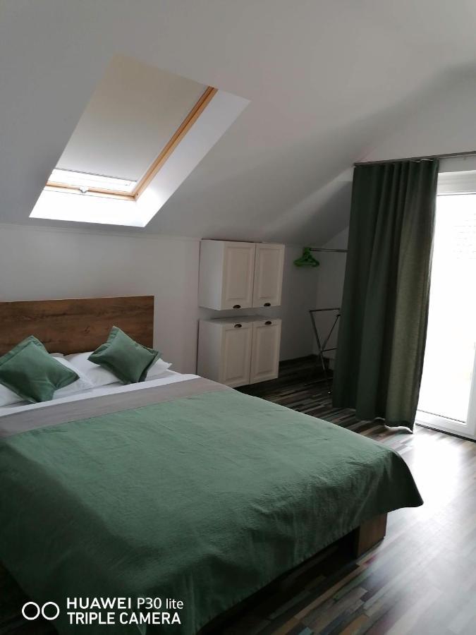 Rasnov Retreat酒店 外观 照片
